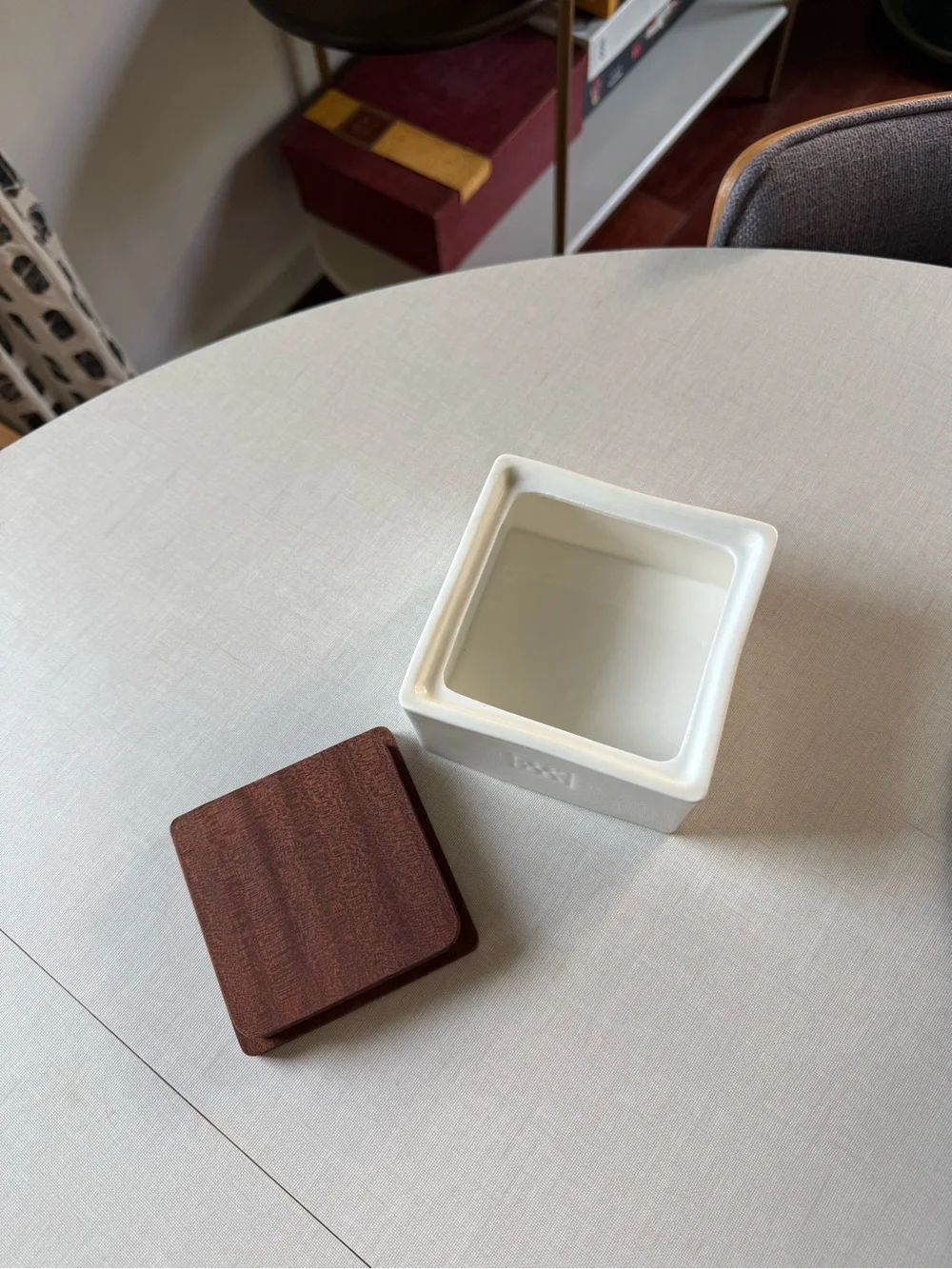 Zwilling white ceramic storage box with brown wooden top